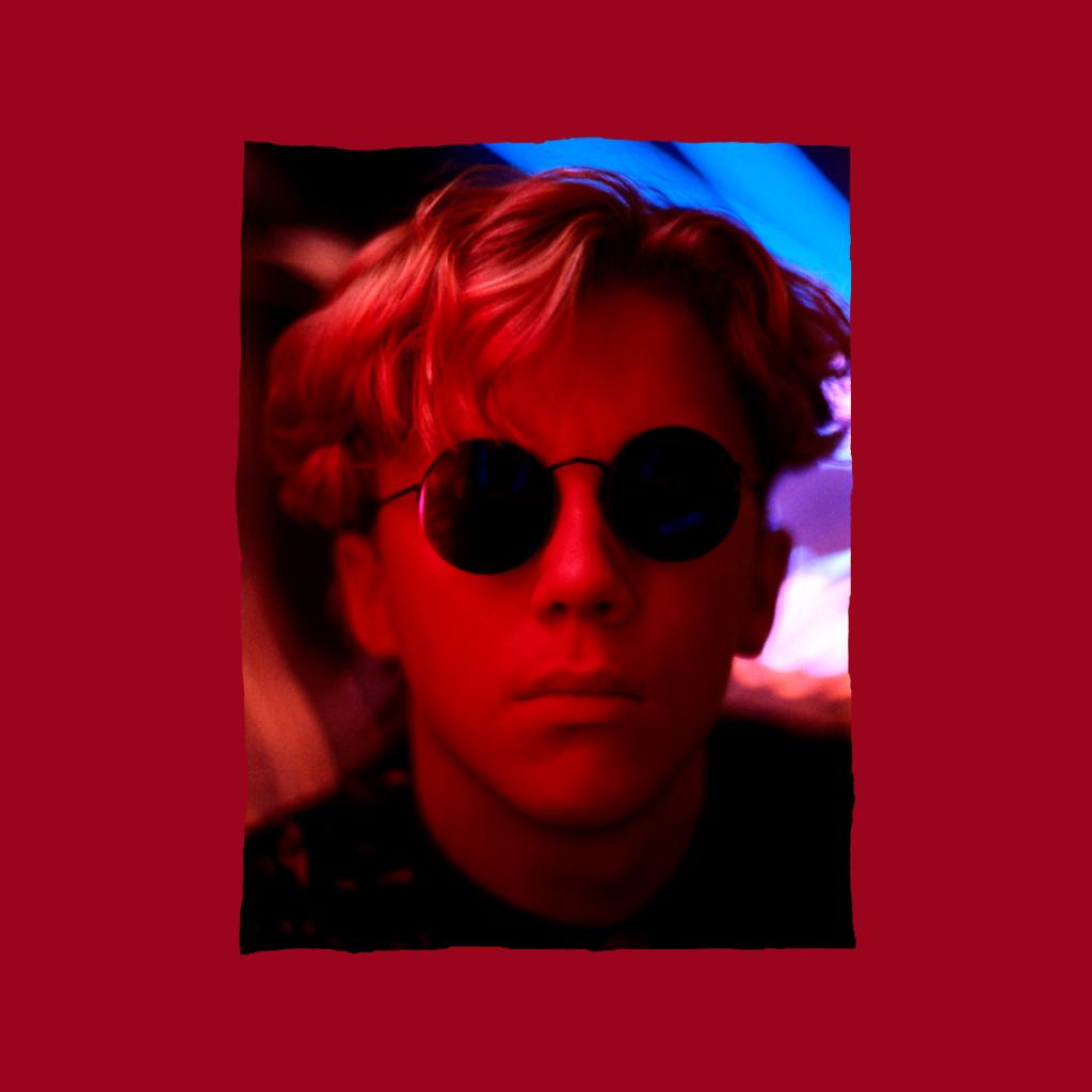 Weird Science Gary Wallace Wearing Glasses Women's T-Shirt product image 5