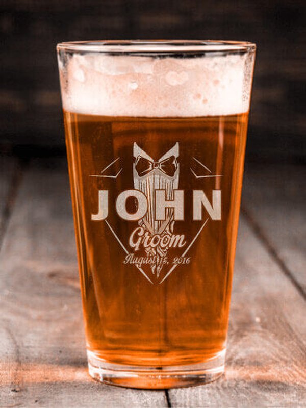 Bridal Party Guys : Pint Glasses - Engraved