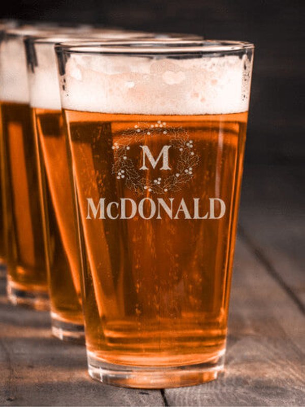 Christmas Monogram : Pint Glasses - Engraved