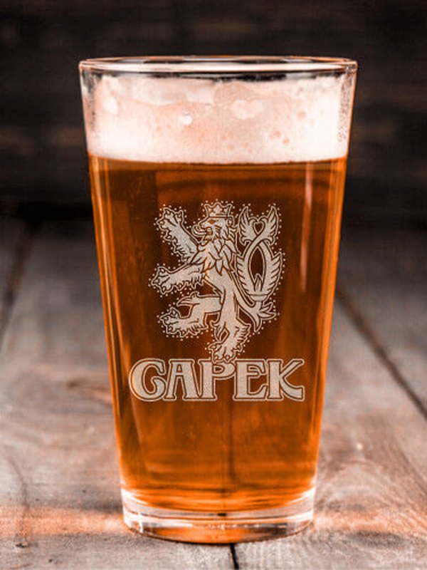Czech Lion : Pint Glasses - Engraved