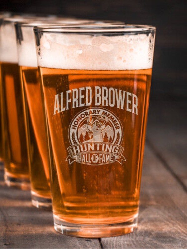 Deer Hunting Hall Of Fame : Pint Glasses - Engraved