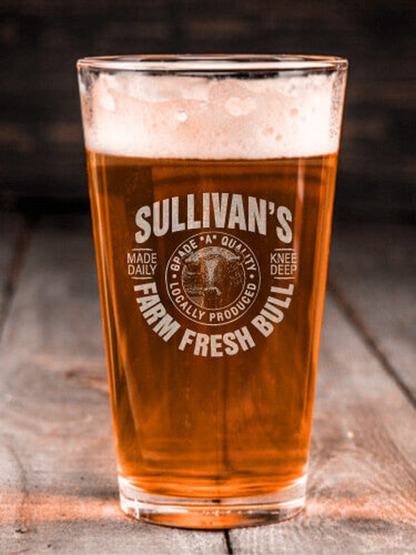 Farm Fresh Bull : Pint Glasses - Engraved