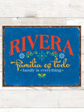 Familia es Todo : Tin Signs