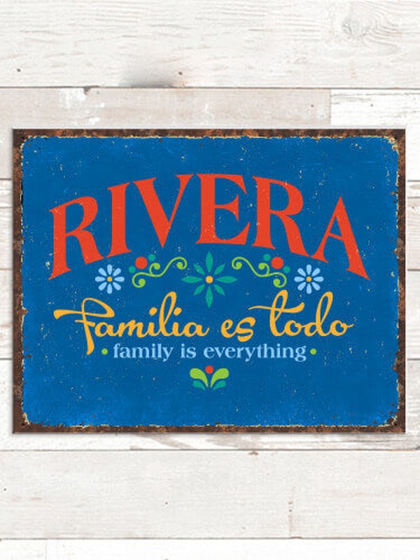 Familia es Todo : Tin Signs
